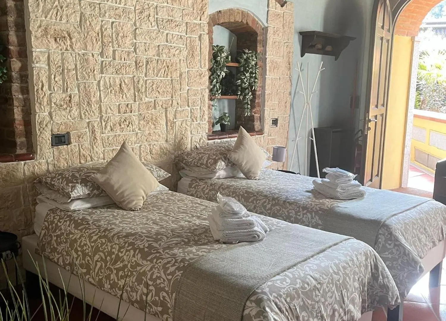 Monolocale Adelaide Abbadesse Guest House Milano